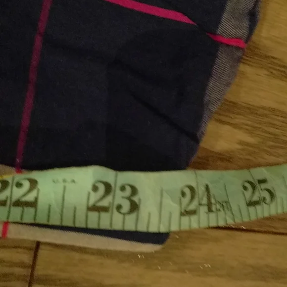 Beautiful dress by Tommy Hilfiger 🌟🍀🌸 - Picture 9 of 16